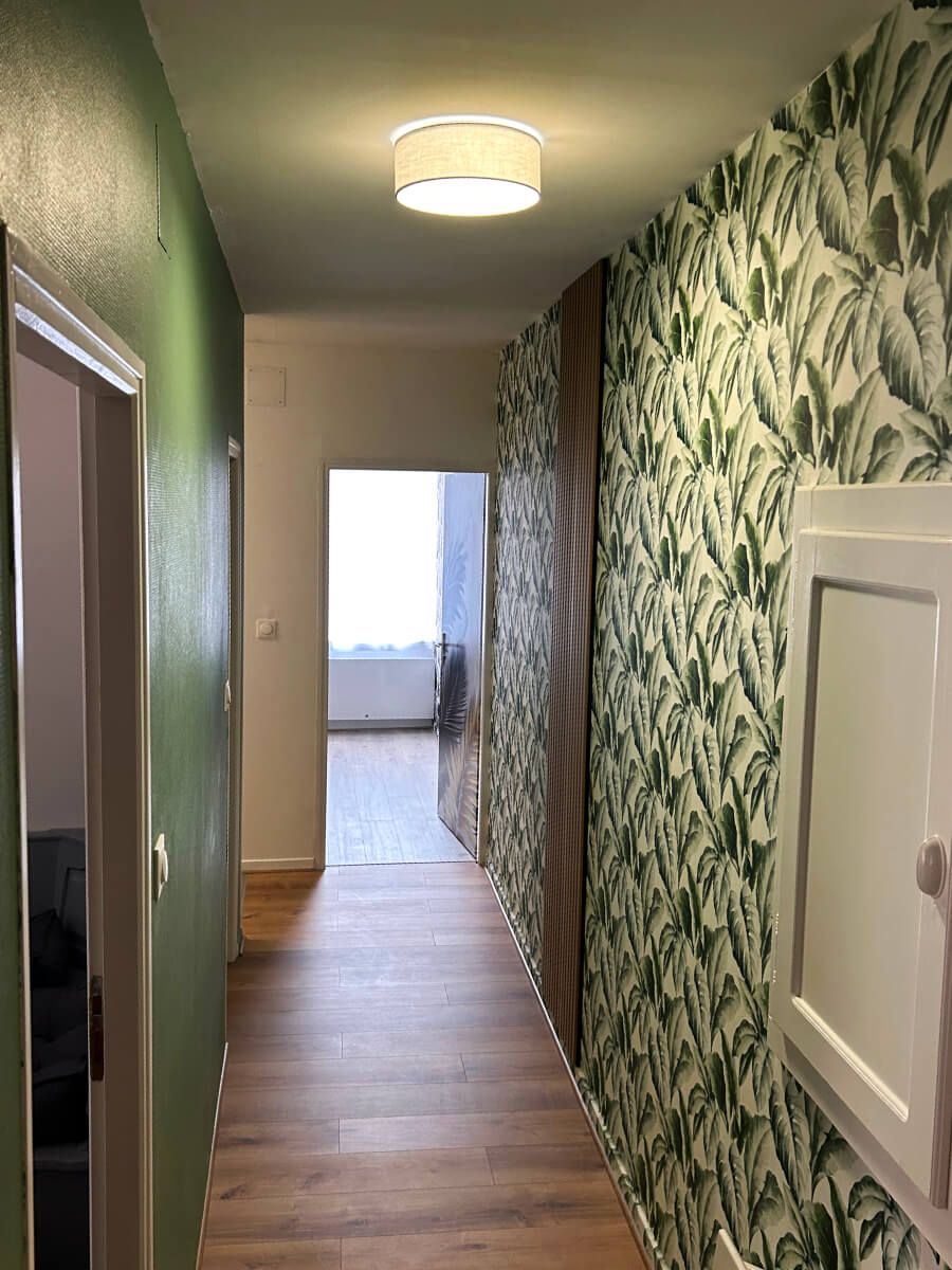 Entrée & Couloir | Logement Vue Château | Café du Château