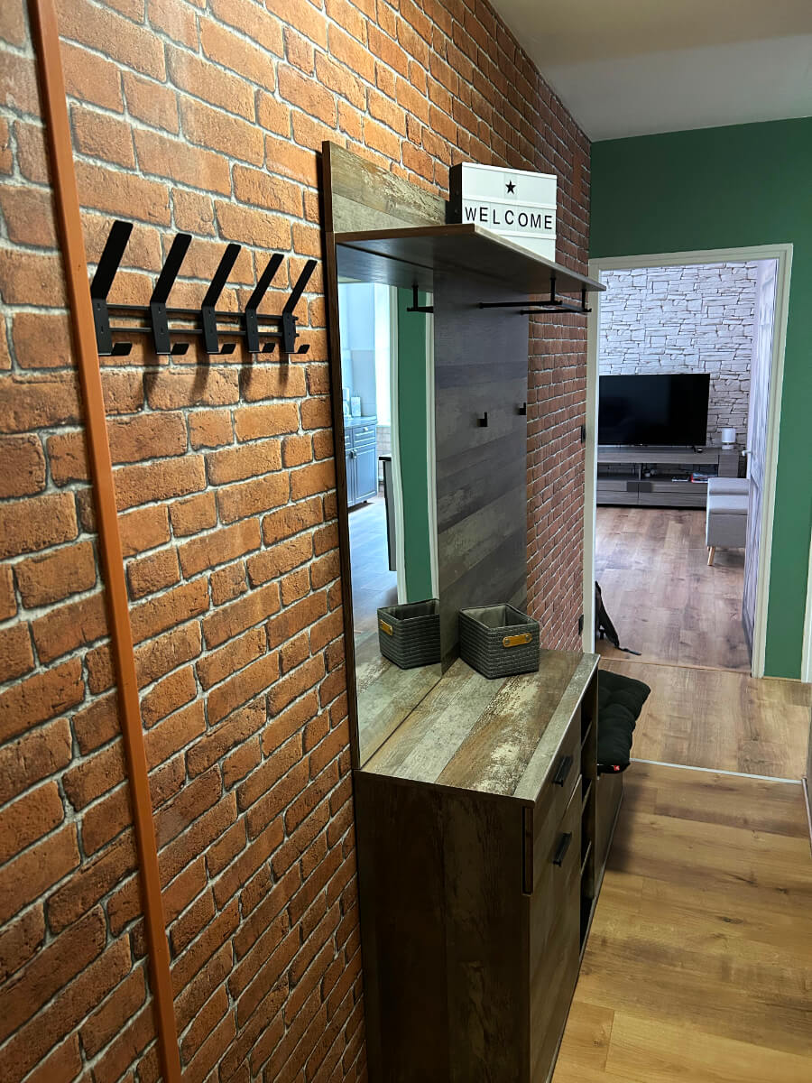 Entrée & Couloir | Logement Vue Château | Café du Château
